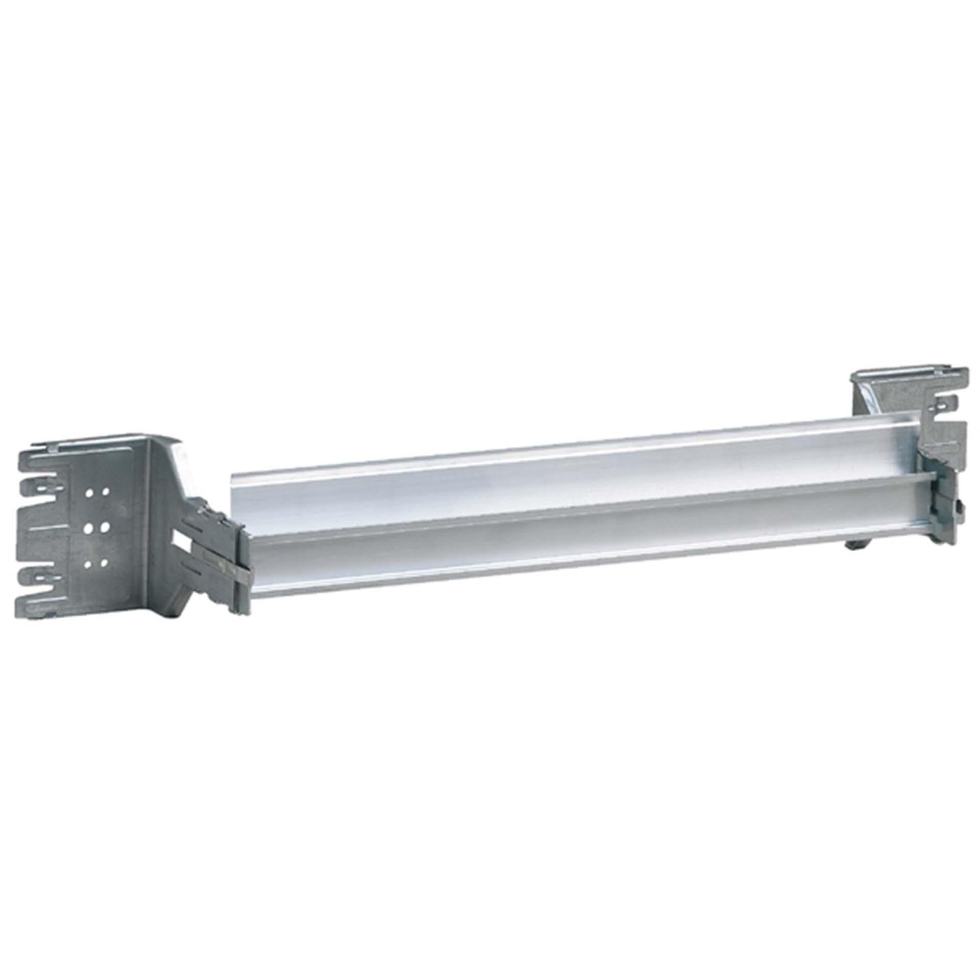 Alu-Profilschiene zur Montage des Stecksockelsystems HX3plug125A 36TE