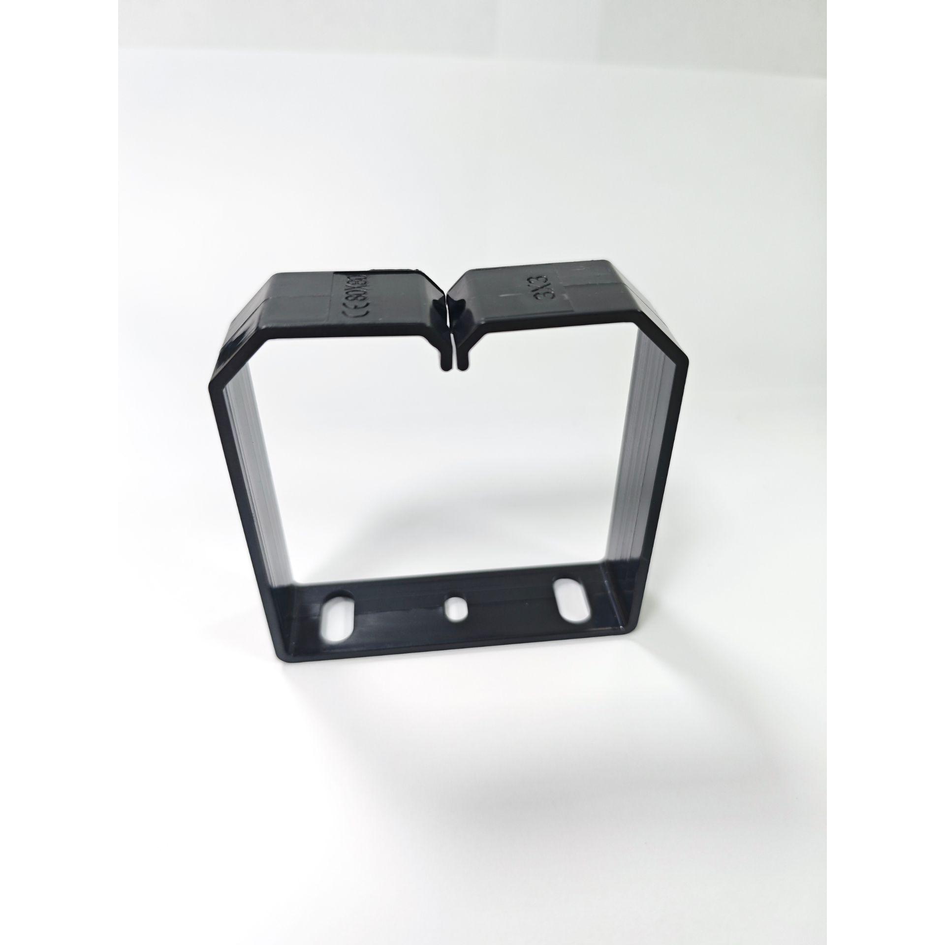 Clip di fissaggio per canalina in ABS nera 80x80 mm