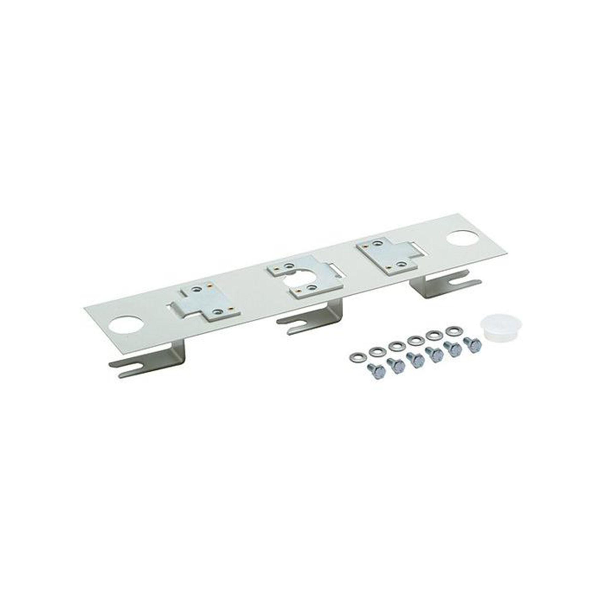 Double adapter for mounting size 00/100 on 185 mm busbar spacing
