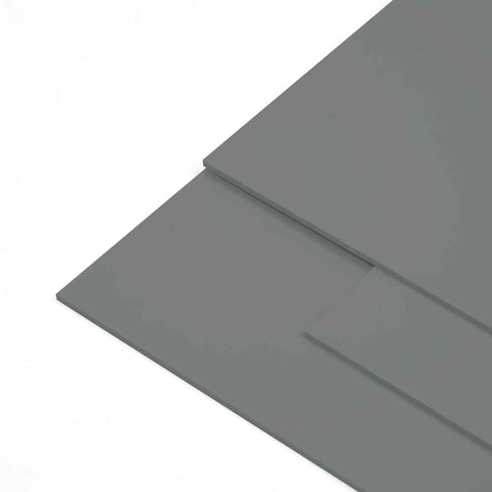 Plaque de recouvrement PET-G, gris foncé RAL 7037, 1240x2040x4mm, sans halogène, 2.68 m²