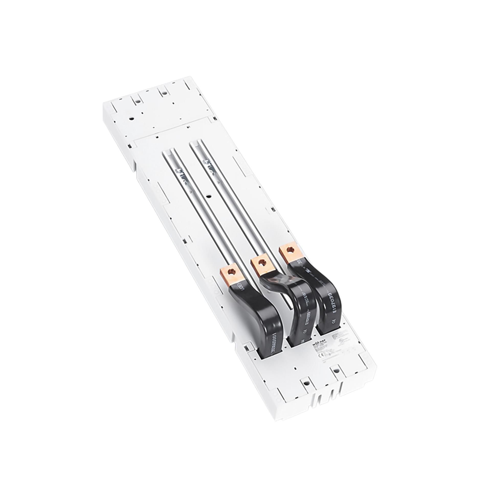 Adattatori universali per sbarre collettrici 3P 630 A, per sistema da 185 mm, collegamento inferiore, interasse tra le fasi 43-46 mm